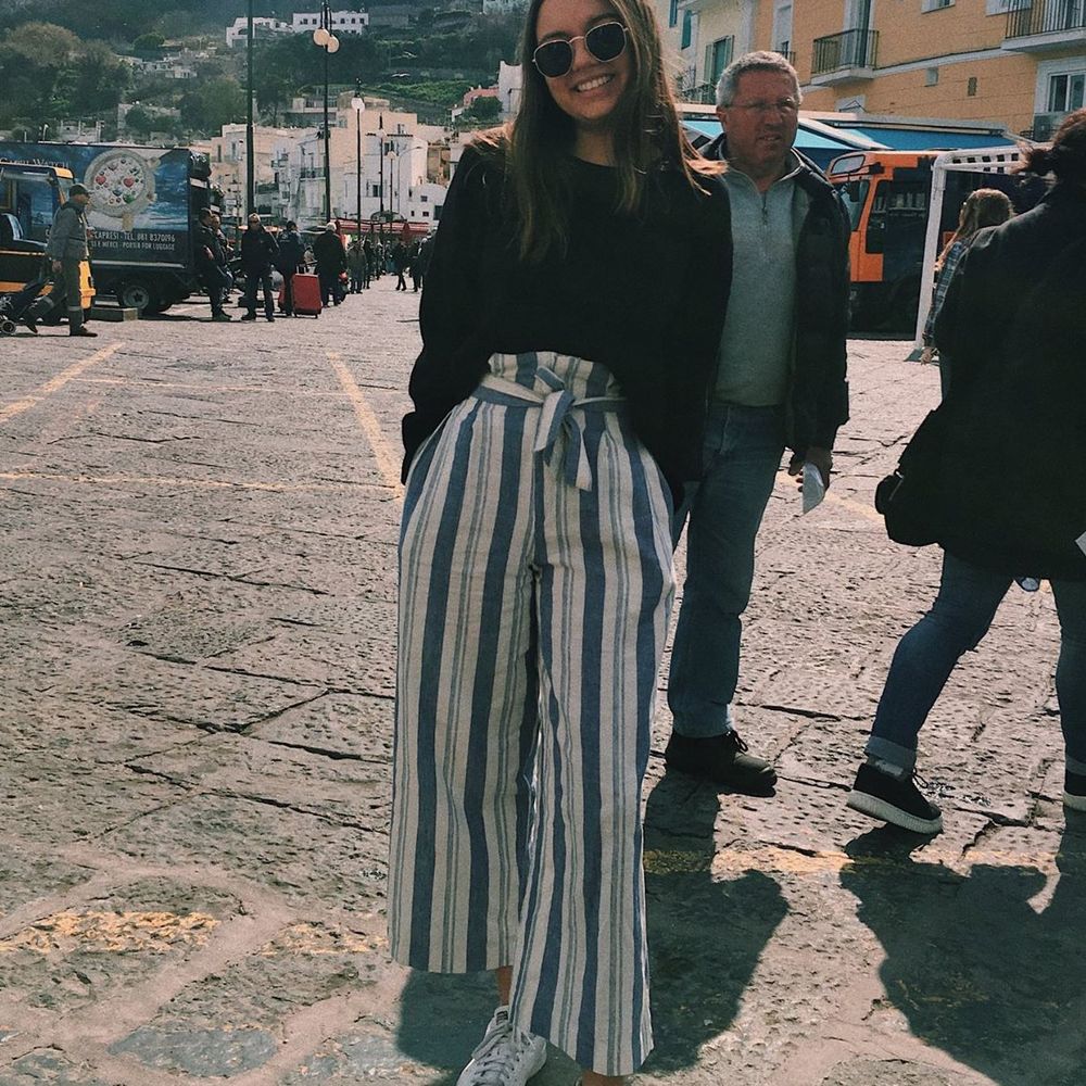 Meet your Posher, Sabina